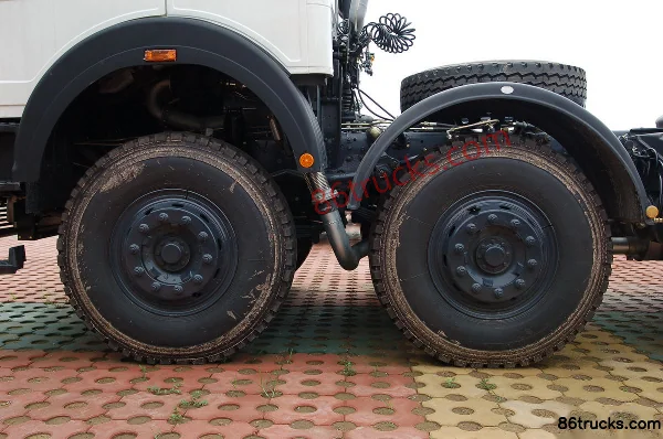 Beiben NG80 Heavy Truck 280 hp 6X2(8 wheels) Tractor Truck Chassis (2) | 86Trucks