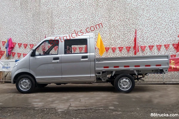 NanJun Ruiyi 1.5L 112 ch 4X2(6 roues) essence 2.1 m cabine double plateau micro-camion Extérieur (2) | 86Trucks