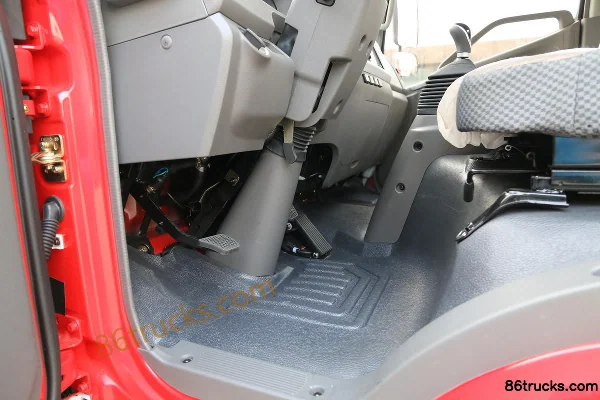 FAW Jiefang J6F 150 ch 4X2(6 roues) châssis de camion léger à ridelles, cabine avec couchette 4,85 m (3) | 86Trucks