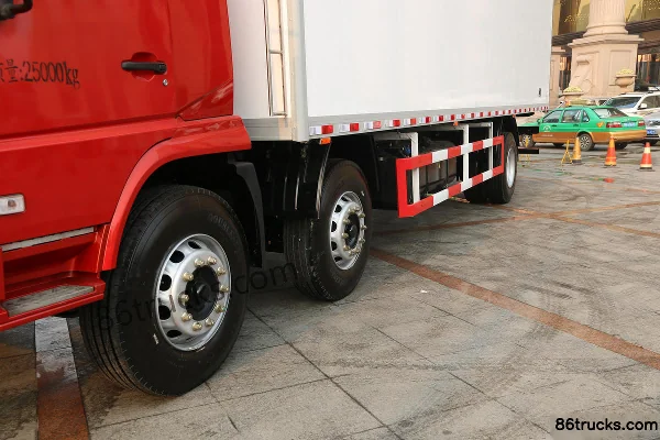 SHACMAN Commercial Vehicle Xuande X6 210 ch 6X2(8 roues) camion frigorifique 8,6 m Châssis (1) | 86Trucks