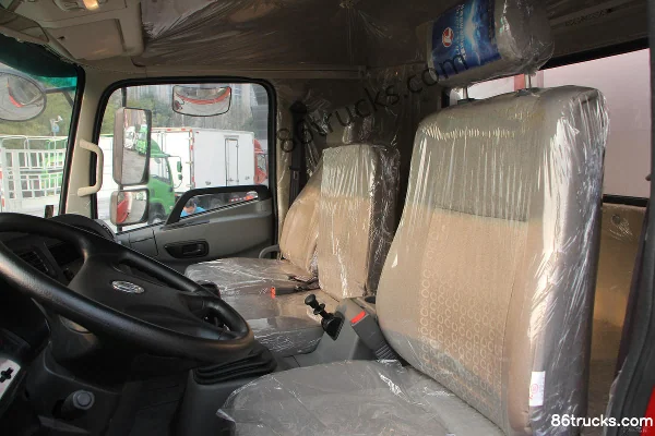 SHACMAN Commercial Vehicle Xuande X6 210 ch 6X2(8 roues) camion frigorifique 8,6 m Cabine (2) | 86Trucks
