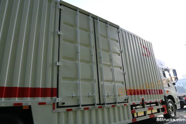 FAW Jiefang Qingdao Tu V Heavy Truck 320 hp 4X2(6 wheels) 9.65m Van Cargo Truck Body (1) | 86Trucks