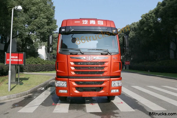FAW Jiefang Qingdao LongV Medium Truck 180hp 4X2(6 wheels) 6.7m Side Panel Cargo Truck Exterior (2) | 86Trucks