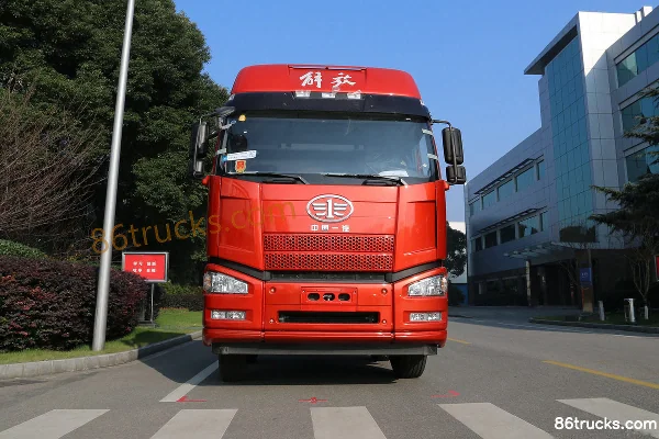FAW Jiefang J6P heavy truck comfort version 420 hp 8X4(12 roues) 9.5m flatbed truck Extérieur (2) | 86Trucks