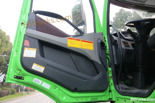 FAW Jiefang New J6P Heavy Truck 390hp 8X4(12 wheels) 5.8m Dump Truck Cab (2) | 86Trucks