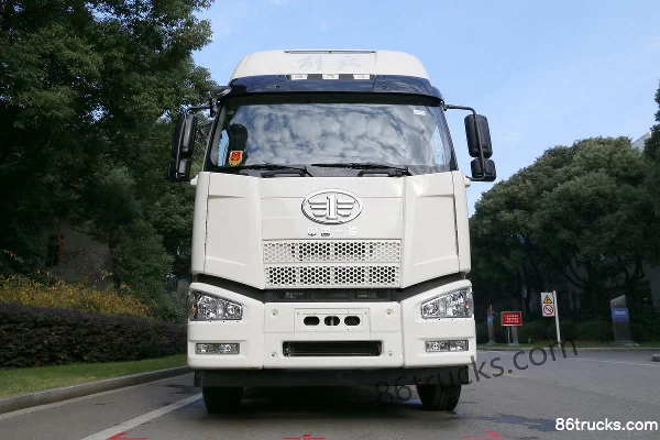 FAW Jiefang J6M Heavy Truck Zhihui Edition 280 hp 4X2(6 wheels) 9.4m Van Truck Exterior (2) | 86Trucks