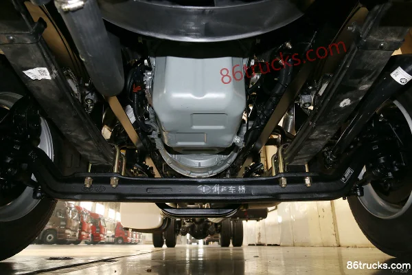 FAW Jiefang J6M Heavy Truck Zhihui Edition 280 hp 4X2(6 wheels) 9.4m Van Truck Chassis (1) | 86Trucks