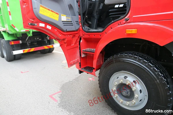 FAW Jiefang J6M Heavy Truck 2017 Edition 320hp 8X4(12 wheels) 6m dump truck Cab (1) | 86Trucks