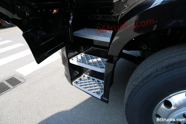 FAW Jiefang New J6P Heavy Truck Leading Edition 500hp 4X2(6 wheels) Tractor Truck Cab (2) | 86Trucks