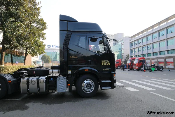 FAW Jiefang New J6P Heavy Truck Leading Edition 500hp 4X2(6 wheels) Tractor Truck Chassis (1) | 86Trucks