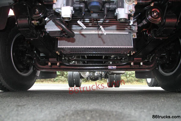 Dayun Aopuli 160hp 4X2(6 wheels) 4.18m single-row flatbed light truck Chassis (2) | 86Trucks