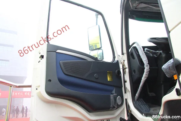 Sinotruk HOWO T6G Heavy Truck 380 hp 6X4(10 wheels) Tractor Truck Cab (2) | 86Trucks