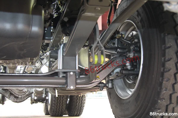 Sinotruk HOWO T6G Heavy Truck 380 hp 6X4(10 wheels) Tractor Truck Chassis (3) | 86Trucks