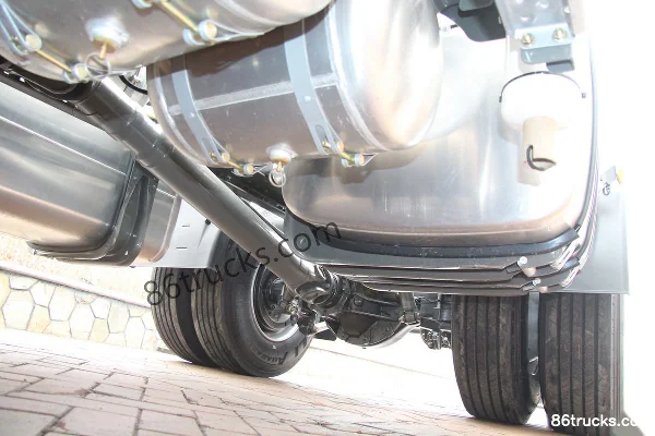 Sinotruk Sitrak C7H heavy truck 400 hp 4X2(6 wheels) tractor truck Chassis (3) | 86Trucks