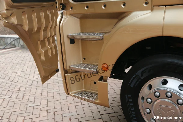Sinotruk Sitrak C7H Poids lourd 540 ch 6X2R Tracteur routier (toit surélevé) Cabine (2) | 86Trucks