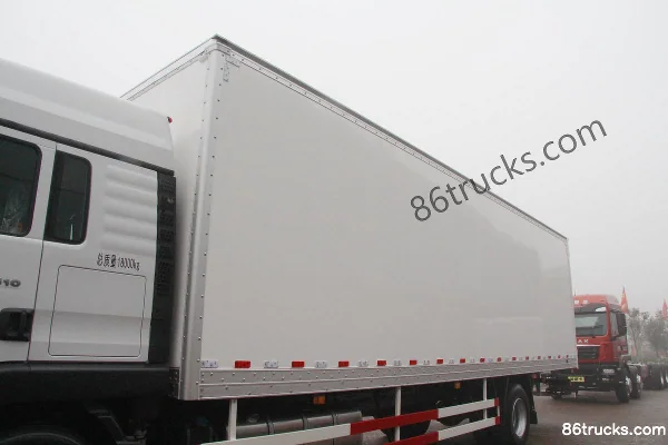 Sinotruk Sitrak C5H Medium Truck 210hp 4X2(6 wheels) 7.92m Postal Truck Body (1) | 86Trucks