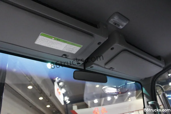 JAC Shuailing i5 6.5T cabine simple camion léger fourgon électrique pur 76.8kWh 4X2(6 roues) Intérieur (2) | 86Trucks
