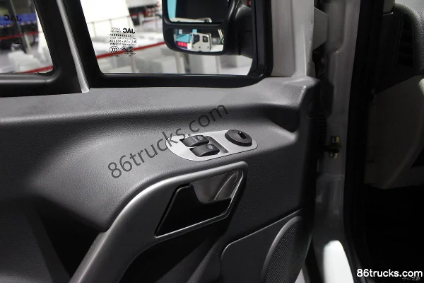 JAC Star 6 Series 2016 model 82hp 6.2m pure electric logistics vehicle 69kWh Cab (2) | 86Trucks