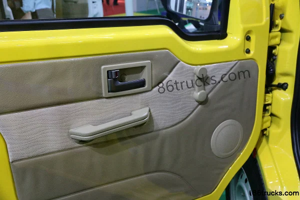 Green Wheel Weitu Z35 Standard 4.5m pure electric enclosed box van Cab (2) | 86Trucks