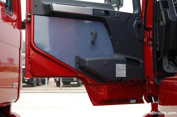 SHACMAN Delong F2000 Heavy Truck 290 hp 6X2(8 wheels) Tractor Truck (Widened Medium Long Flat Roof) Cab (3) | 86Trucks