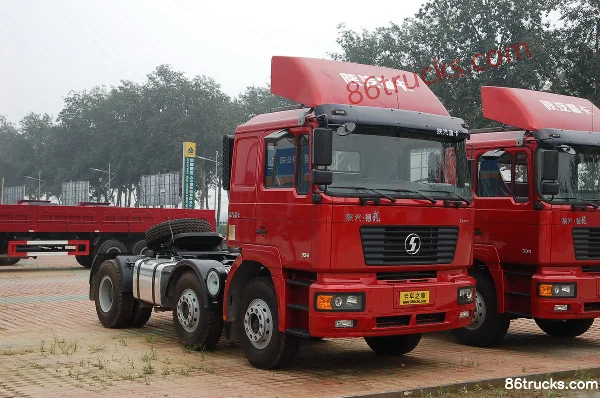 SHACMAN Delong F2000 Heavy Truck 290 hp 6X2(8 wheels) Tractor Truck (Widened Medium Long Flat Roof) Exterior (2) | 86Trucks