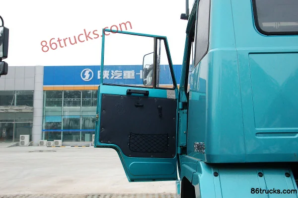 SHACMAN Aolong Heavy Truck 375 hp 6X4(10 wheels) Tractor Truck (Medium-Long High Roof) Cab (1) | 86Trucks