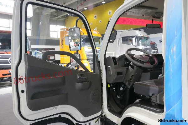 Foton Aumark EST Super Truck 4.5T 4.17m single-row pure electric van light truck 4X2(6 wheels) Interior (2) | 86Trucks