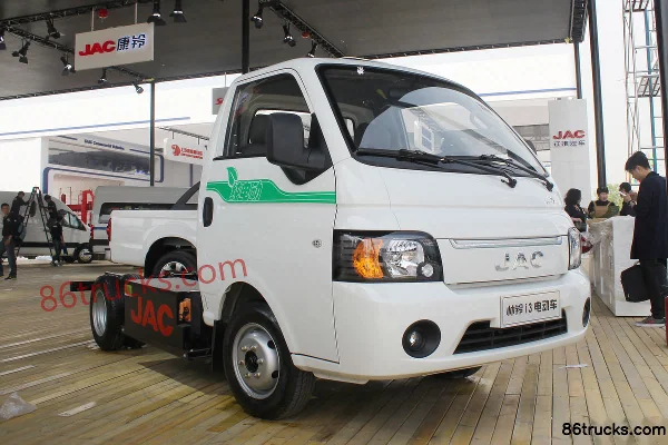 JAC Shuailing i3 Single Row Pure Electric Mini Truck Chassis 4X2(6 wheels) Exterior (3) | 86Trucks