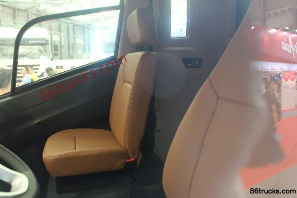 Shikong Dolphin 41hp 4X2(6 wheels) 6m Pure Electric Panel Van Cab (2) | 86Trucks