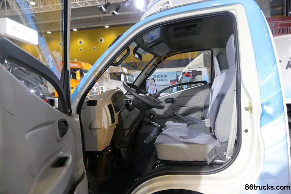 Foton Aumark EST Super Truck 3.38T pure electric light truck chassis 4X2(6 roues) Intérieur (3) | 86Trucks