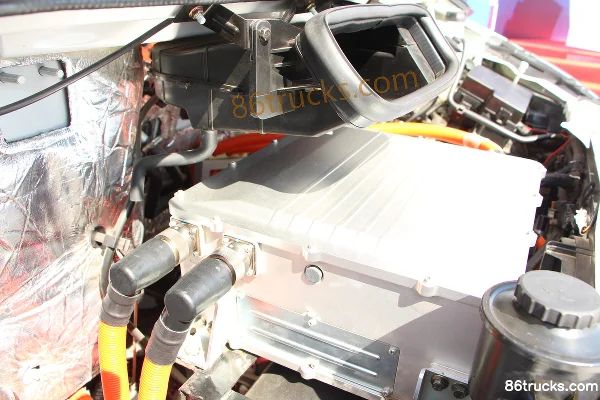 Foton utilitaire TuyanoEV 82 ch 5,99 m fourgon tôlé fermé électrique Châssis (3) | 86Trucks