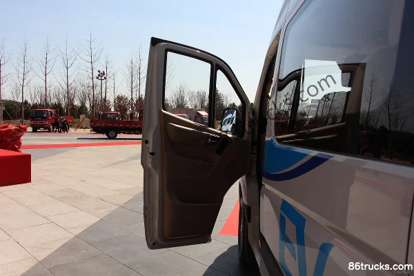 Foton utilitaire TuyanoEV 82 ch 5,99 m fourgon tôlé fermé électrique Cabine (1) | 86Trucks