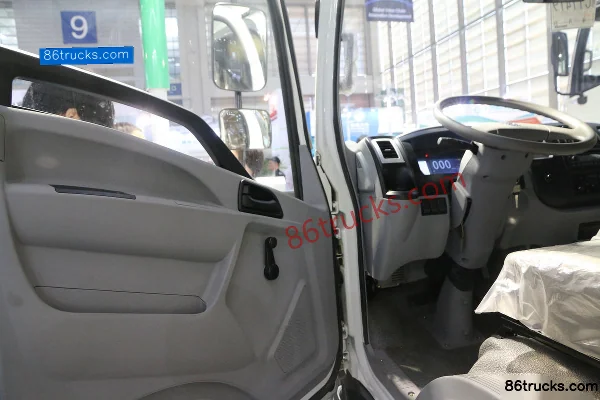 Dongfeng Teshang 7.1T 4,2 m cabine simple fourgon électrique pur (EQ5070XXYTBEV3) 4X2(6 roues) Intérieur (3) | 86Trucks