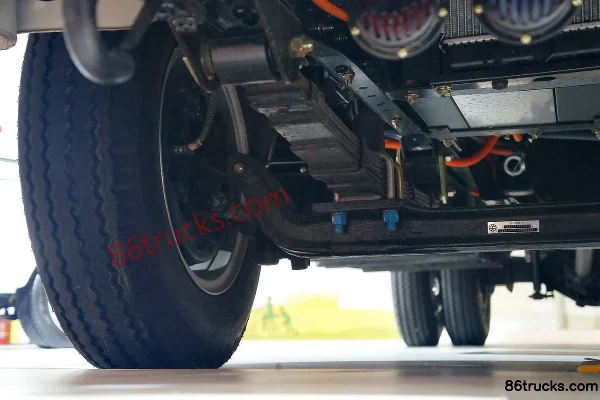 Jinbei Qiyun 75 hp 4X2(6 wheels) 4.33T 4.28m single row pure electric van light truck Chassis (3) | 86Trucks