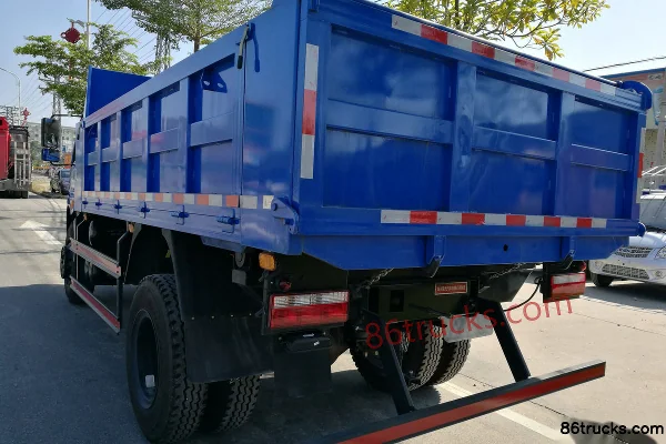 Sichuan Hyundai New Ruikang 115 hp 4X2(6 wheels) 3.8m Dump Truck Exterior (3) | 86Trucks