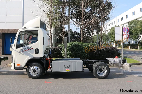 FAW Jiefang J6F 4.5T 3.66m Single Row Pure Electric Van Light Truck Chassis 4X2(6 wheels) Exterior (3) | 86Trucks