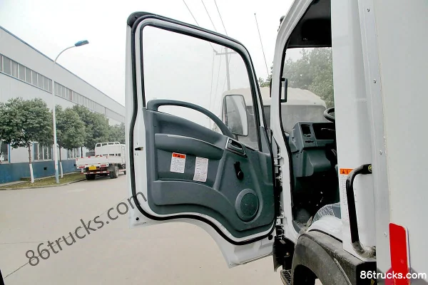 Sinotruk Wangpai 7 Series 6.63T 4.15m single-row pure electric box light truck 4X2(6 wheels) Interior (1) | 86Trucks