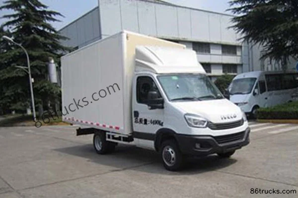 NAVECO Baodi 143hp 4X2(6 wheels) Single-row Van Light Truck Exterior