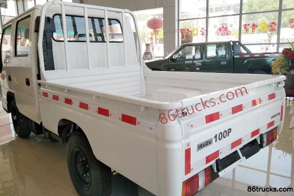 Isuzu 100P 120 ch 4X2(6 roues) 2,23 m cabine double fourgon léger (pneus simples arrière) Carrosserie (1) | 86Trucks