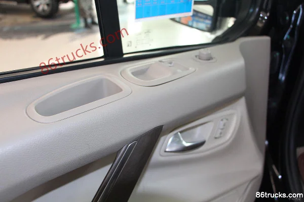 Ford Tourneo Titanium Premium Auto 203hp 2.0T panel van Cab (2) | 86Trucks