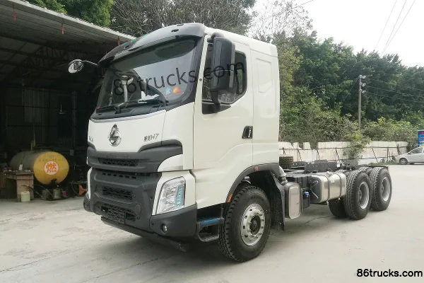 Dongfeng Liuqi Chenglong H7 336 hp 6X4(10 wheels) 5.6m dump truck chassis Exterior (2) | 86Trucks