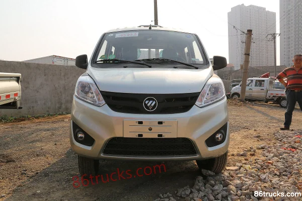 Foton Xiangling V1 1.3L 87hp 4X2(6 wheels) Gasoline/CN 2.1m Double Row Flatbed Mini Truck Exterior (2) | 86Trucks