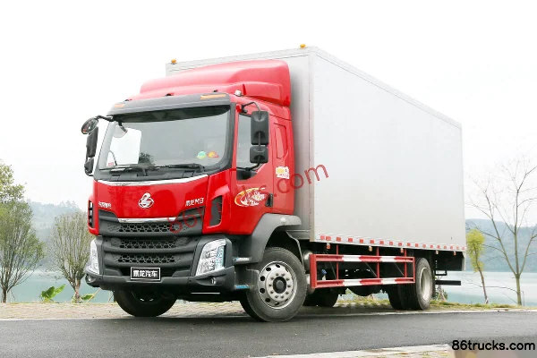 Dongfeng Liuqi nouveau Chenglong M3 camion moyen 210 ch 4X2(6 roues) camion porteur à benne fermée 7,65 m Extérieur (3) | 86Trucks