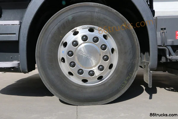 Scania Série P poids lourd 410 ch 6X4(10 roues) tracteur routier (modèle P410) Châssis (2) | 86Trucks