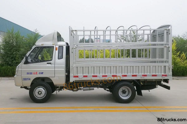 Shifeng Fengling 1.3L 87hp 4X2(6 wheels) gasoline 3.055m semi-row stake truck mini truck Exterior (3) | 86Trucks