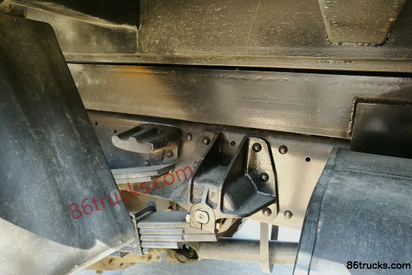 Sichuan Hyundai Ruikang 140 hp 4X2(6 wheels) 4.1m Dump Truck Cab (3) | 86Trucks