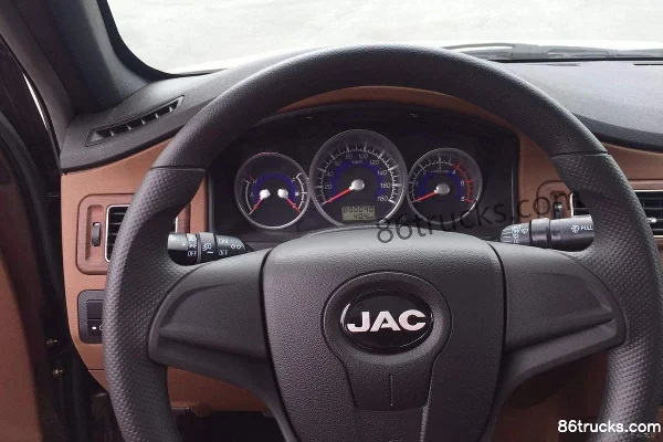 JAC V6 2017 95hp 2.0T Diesel Double Row Pickup Truck Cab (2) | 86Trucks