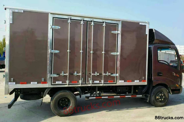 Tangjun Ouling T3 Series 113 hp 4X2(6 wheels) 4.15m Single Row Box Truck Exterior (3) | 86Trucks