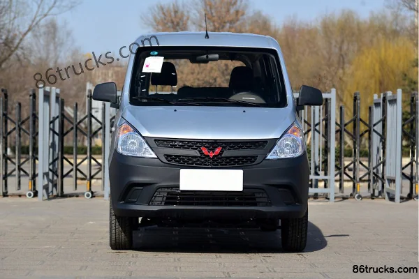 Wuling Sunshine V 2017 Basic 82 hp 1.2L Minivan Exterior (2) | 86Trucks
