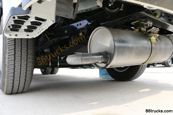 Yuejin Xiaofuxing S50Q 1.2L 87 ch 4X2(6 roues) camion de transport de bouteilles de gaz (marque Zhongyan) Châssis (1) | 86Trucks